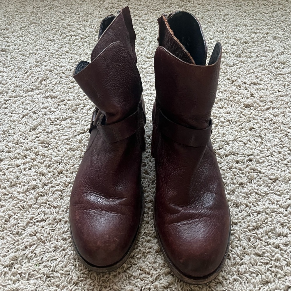 Men’s Frye brown ankle boot